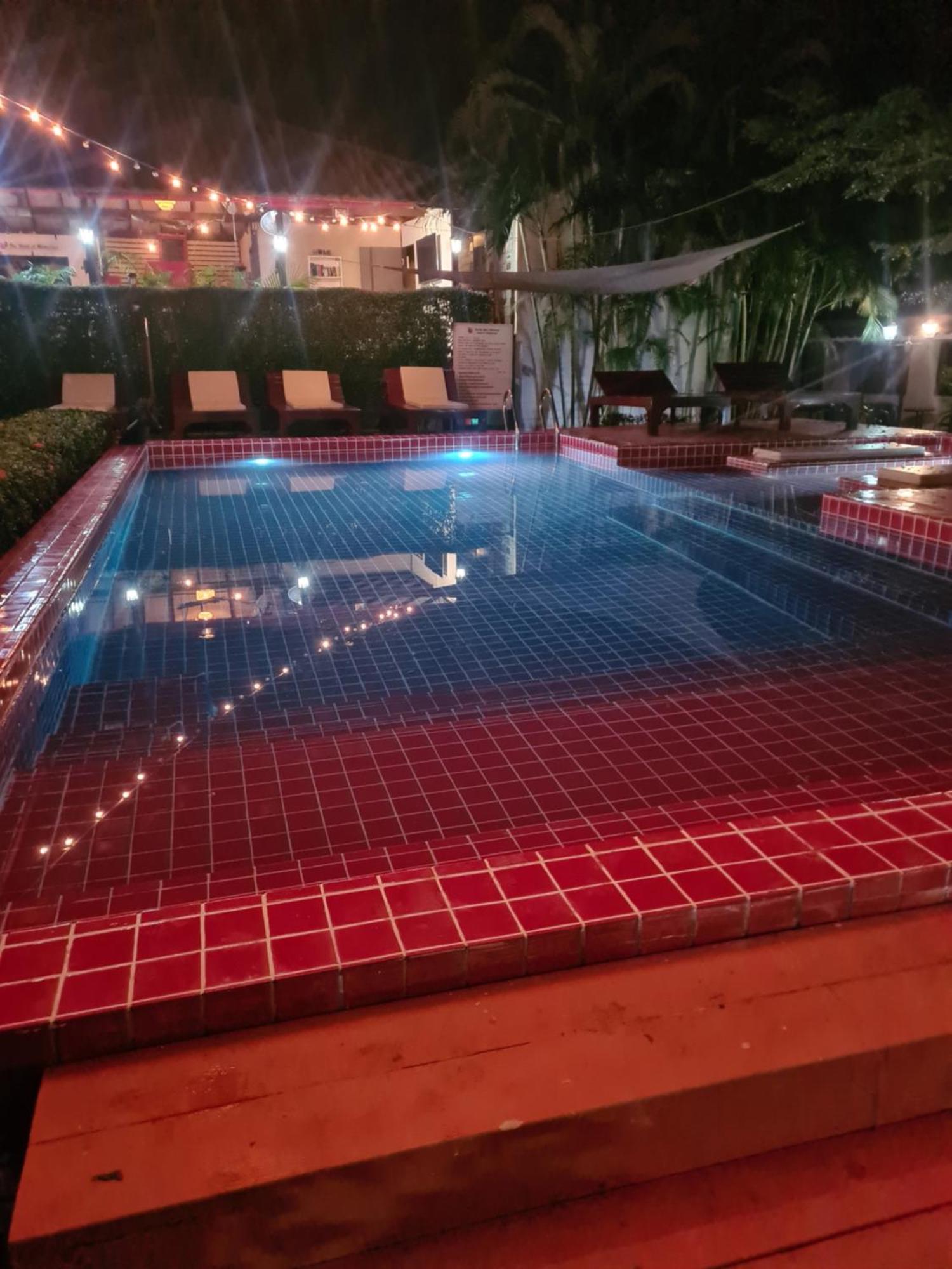 Red Moon Hideaway Hotel Koh Chang Exterior photo