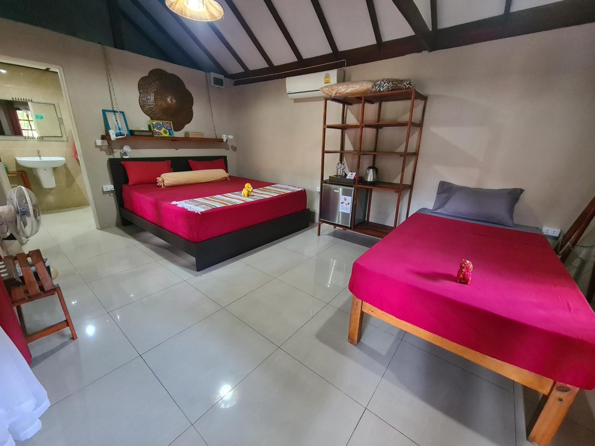 Red Moon Hideaway Hotel Koh Chang Exterior photo