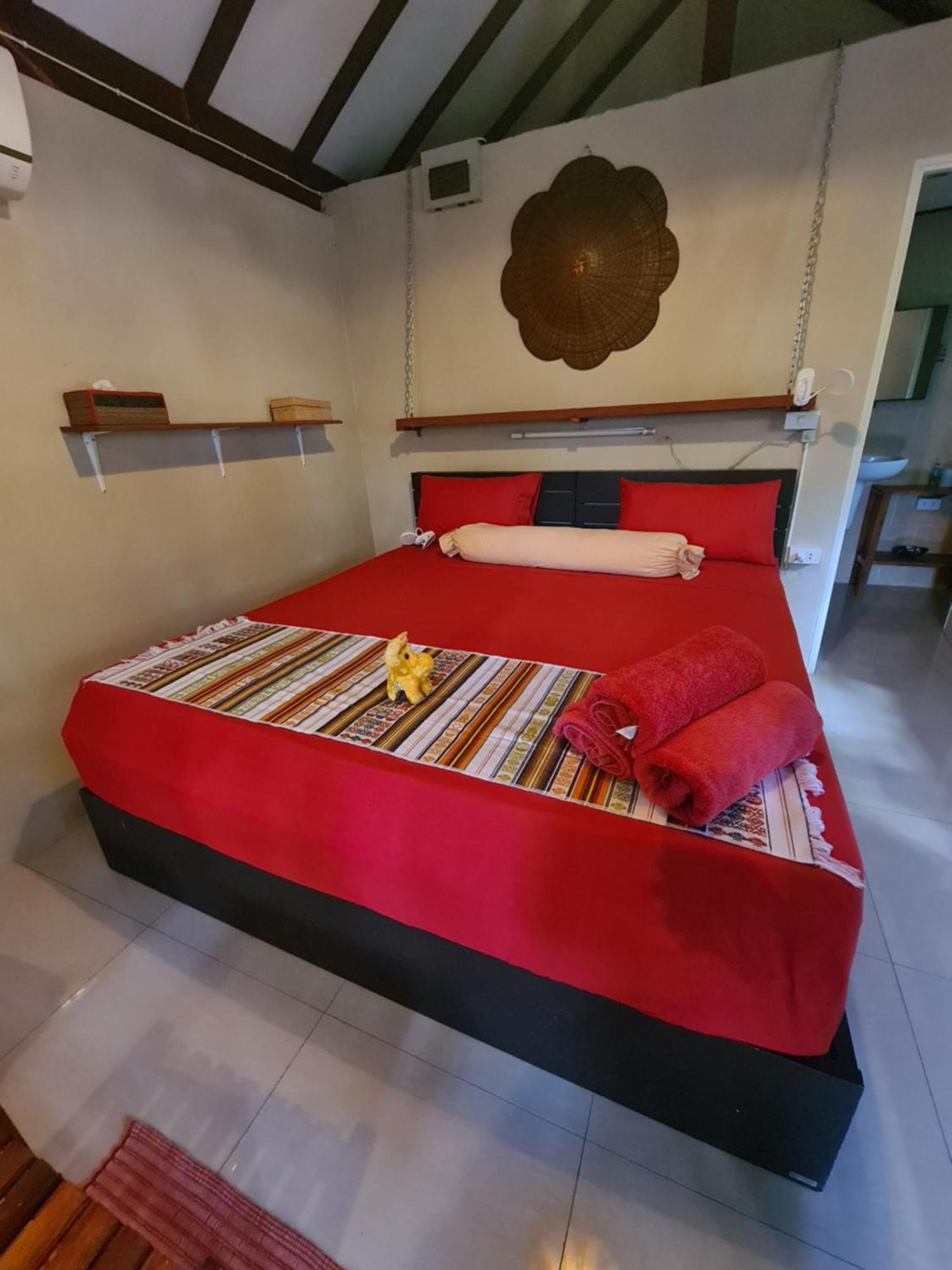 Red Moon Hideaway Hotel Koh Chang Exterior photo